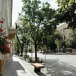 Contessa Central Apartment