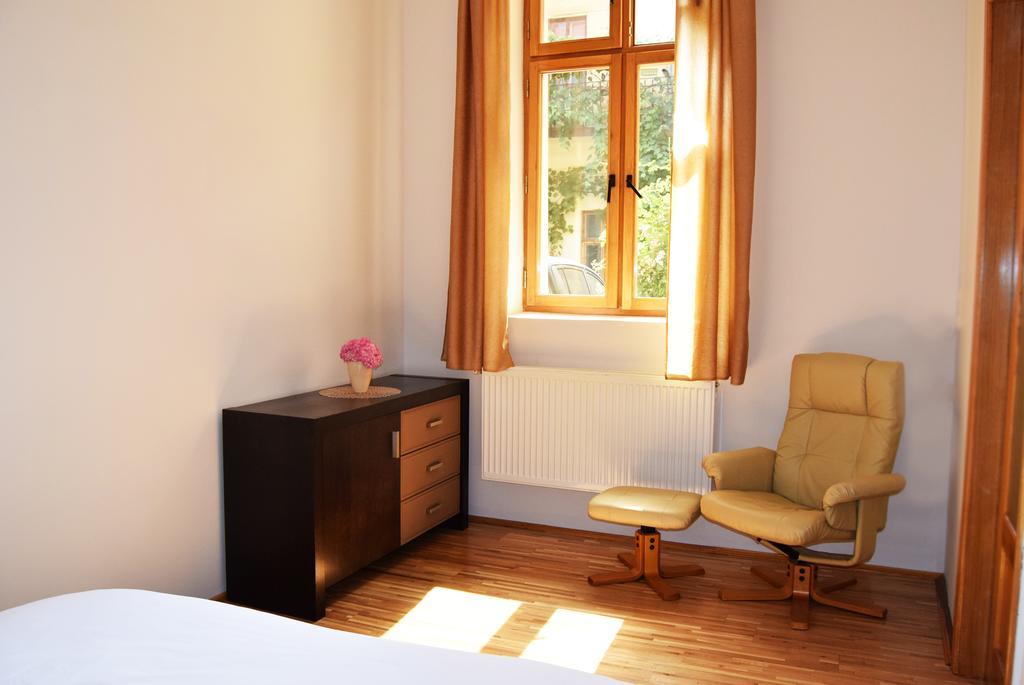 Contessa Apartment *